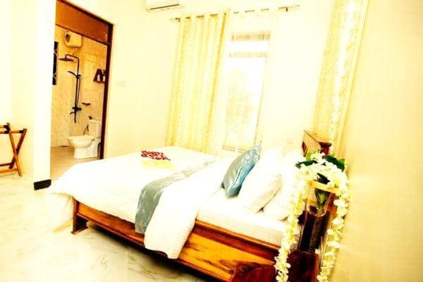 Bed and Breakfast Safi House Boma la Ngombe Екстер'єр фото