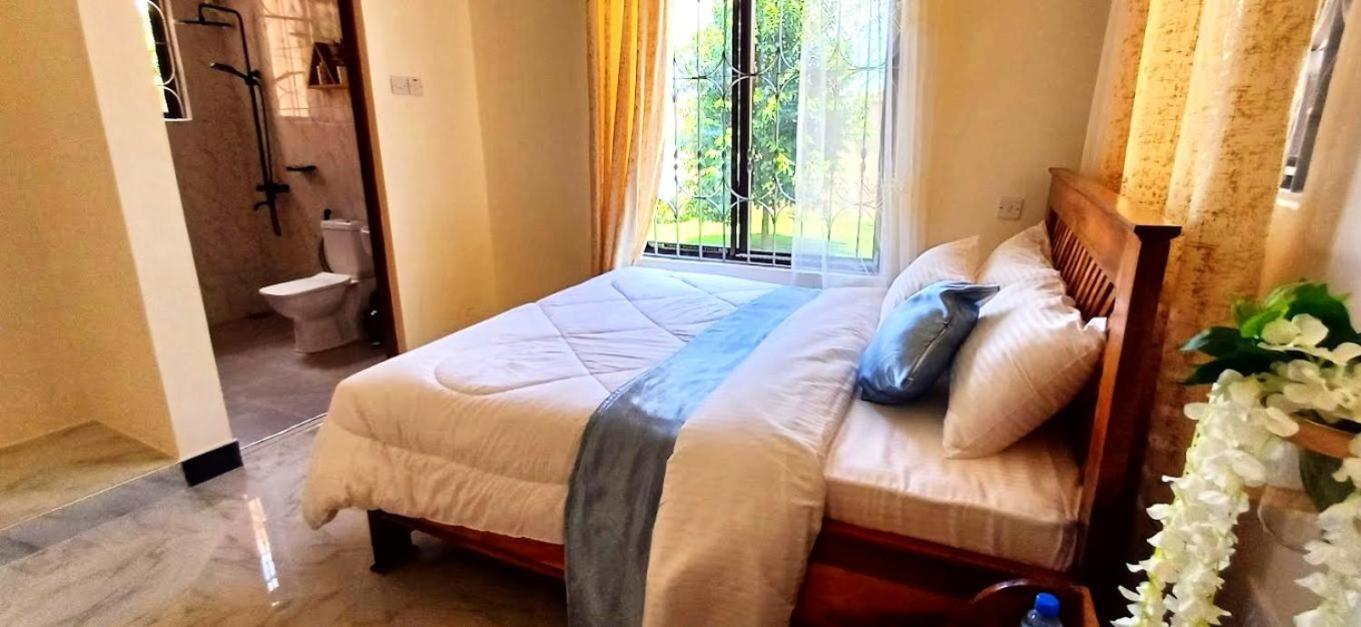 Bed and Breakfast Safi House Boma la Ngombe Екстер'єр фото