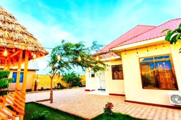Bed and Breakfast Safi House Boma la Ngombe Екстер'єр фото