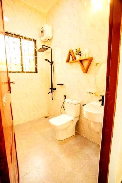 Bed and Breakfast Safi House Boma la Ngombe Екстер'єр фото